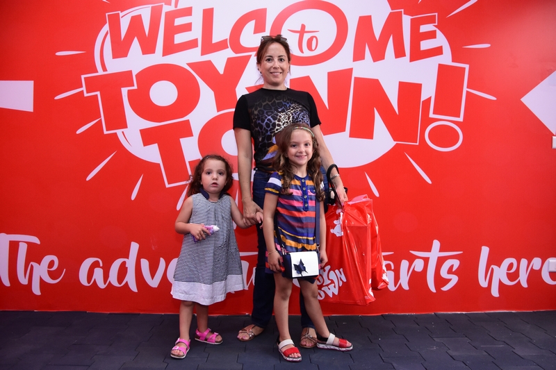 Toy Town Grand Opening-Wall of Fame